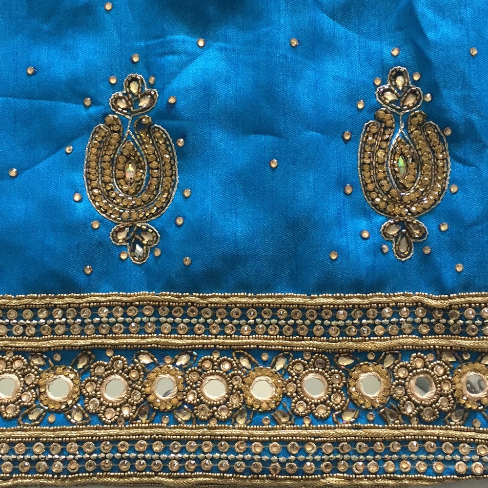 Sky Blue & Gold Indian Punjabi Salwar Kameez - Picture 3 of 6